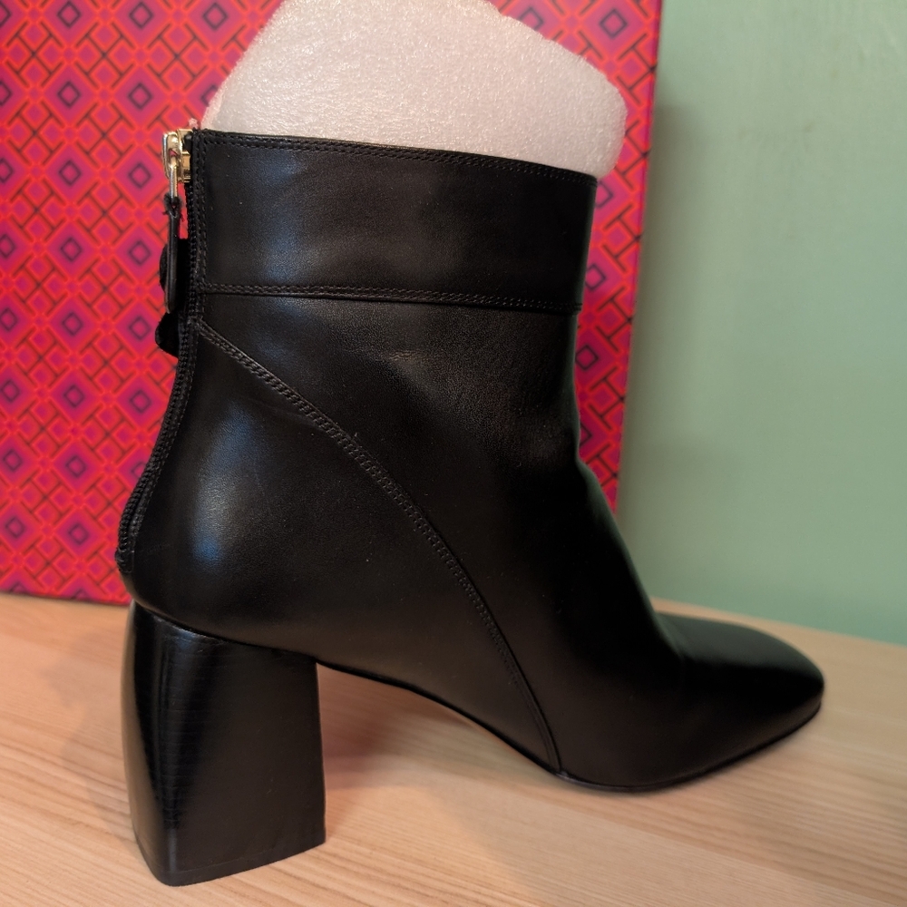 NIB Tory Burch Leather Blossom Boots - Picture 7 of 12